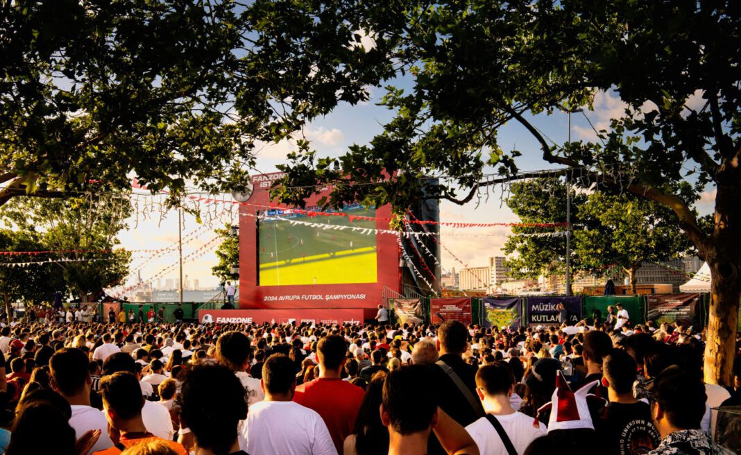 Augsburg erlaubt Außengastronomie Übertragungen bis 24 Uhr in der Vorrunde der WM 2026