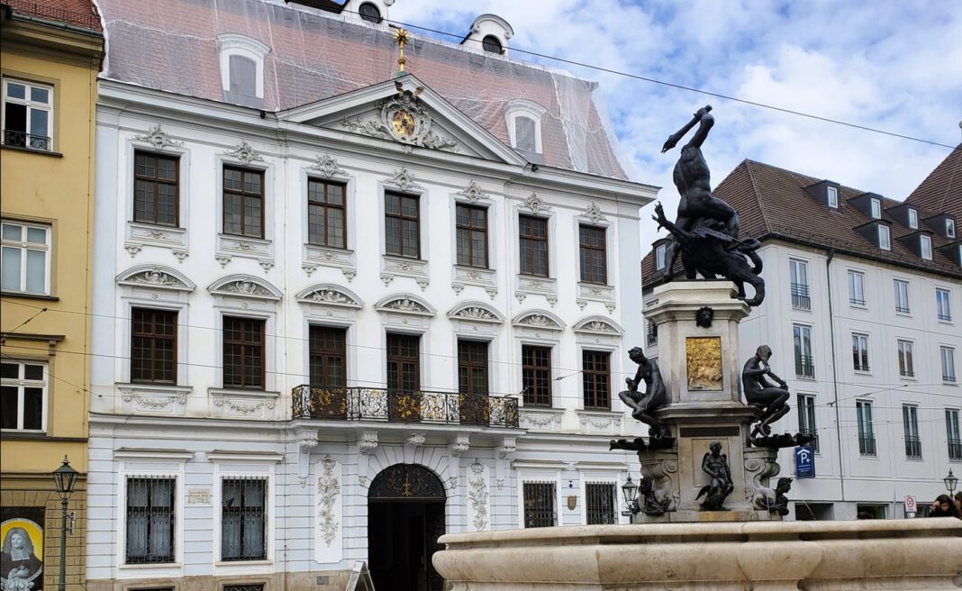 Biskup zeigt Künstlerporträts von 1989 bis heute im Schaezlerpalais