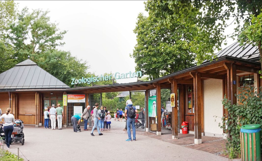 H5N1 im Augsburger Zoo nachgewiesen: Zoo bleibt geöffnet, Kontakt zu Tieren vermeiden