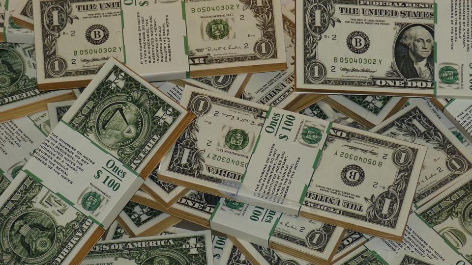 Jella Haase Vermögen: So viel Geld steckt hinter der erfolgreichen Schauspielerin